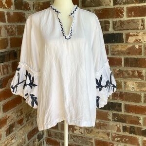 Chico’s size 3 (XL) White Navy Linen blend Embroidered Flutter Sleeve Tunic Top